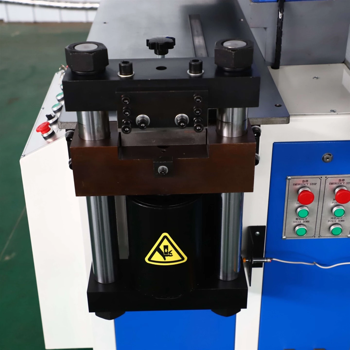 3in1 Cnc Electric Hydraulic Busbar Processor Cut/Bend/Punch Machine 3in1 Cnc Electric Hydraulic Busbar Processor Cut/Bend/Punch Machine